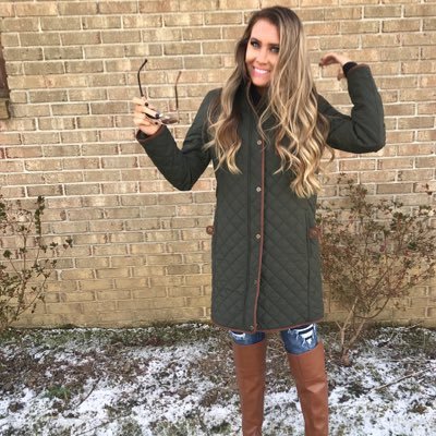 Profile Picture of Leah Clay Oldfield (@LeahClay12) on Twitter