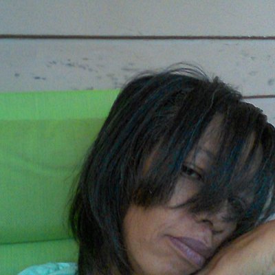 Profile Picture of Annie J Moore (@TOO_MUCH61) on Twitter