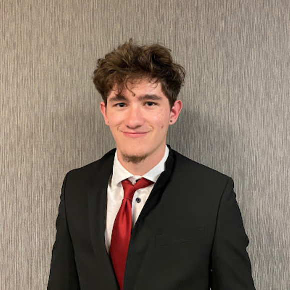 Profile Picture of Blake Harmon (@bdh122104) on Poshmark