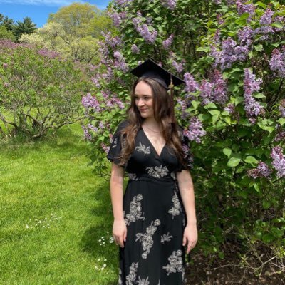 Profile Picture of Jessie (@JessieMaryRose) on Twitter
