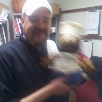 Profile Picture of Chris Geraghty (@chef1049) on Twitter