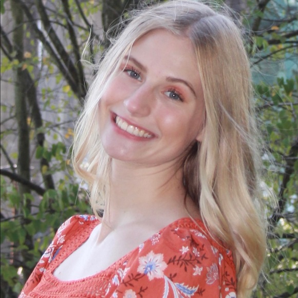 Profile Picture of Kestyn Hudson (@kestyn_hudson) on Poshmark