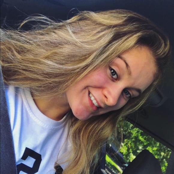 Gina Stefferud - Poshmark Profile Picture of Gina Stefferud (@ginastefferud) on Poshmark