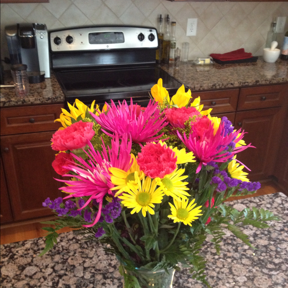 Profile Picture of Lauren Ruthven (@laurenm56) on Poshmark