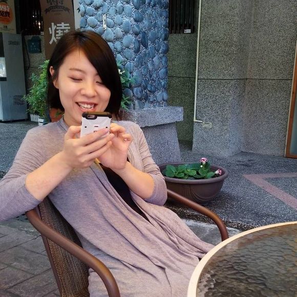 Profile Picture of Wang Hua (@hwang1218) on Poshmark