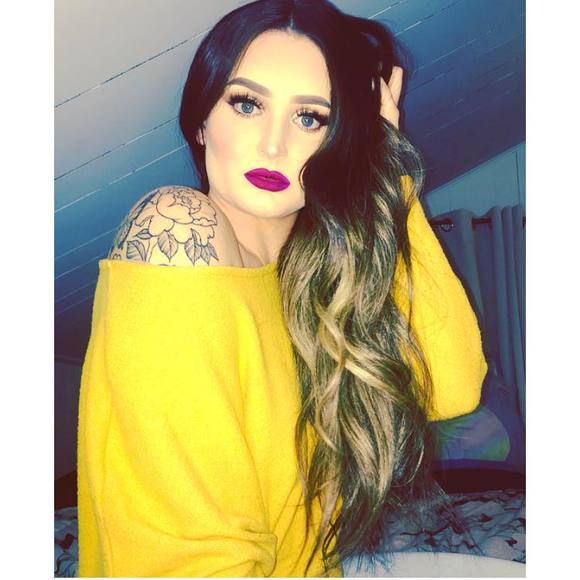 Profile Picture of Jennifer Bastarache (@bastarache_91) on Poshmark