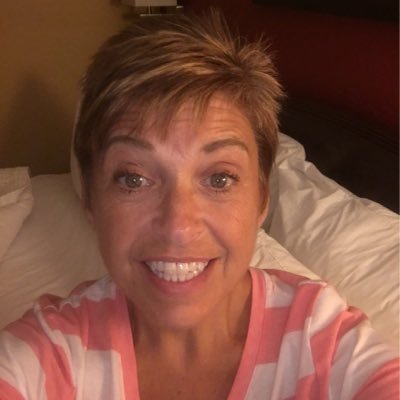 Profile Picture of Kim Fey (@b3rly3ll3n) on Twitter