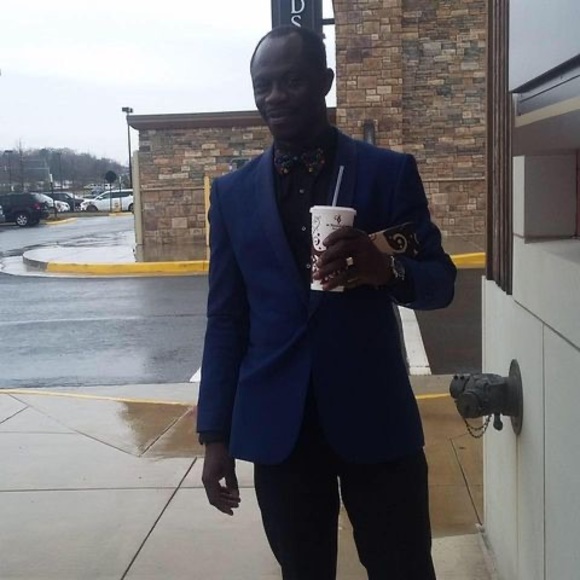 Profile Picture of Isaac Obeng (@iskobeng) on Poshmark