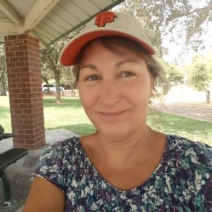 Profile Picture of Lisa (@LisaScheiner) on Twitter