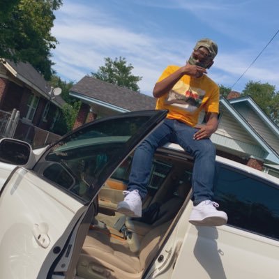 Profile Picture of KingKendrick👑 (@SheLuvsKen_Dick) on Twitter