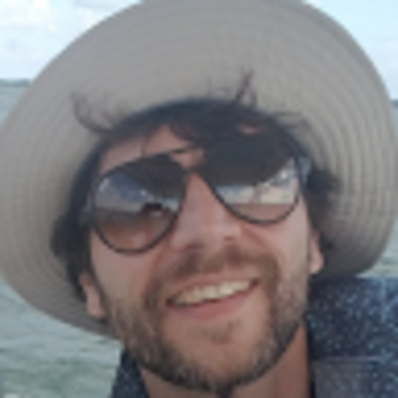 Profile Picture of Arthur Dobelis (@adobelis) on Poshmark