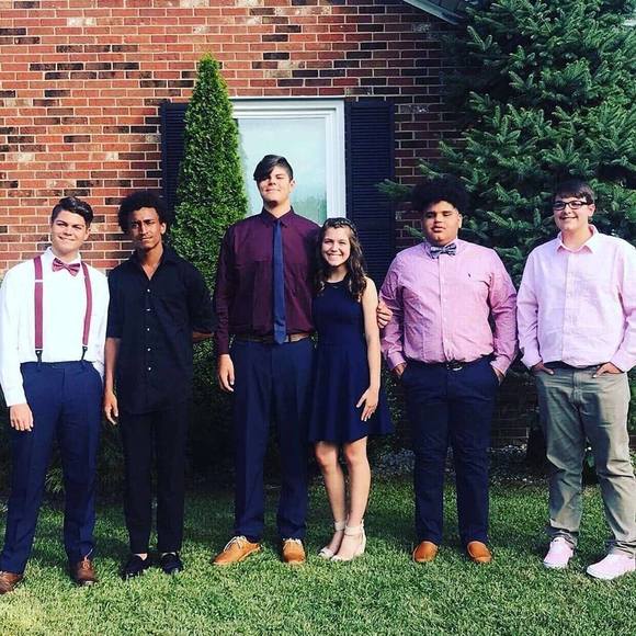 Profile Picture of Maurice Millender (@mauricemillende) on Poshmark