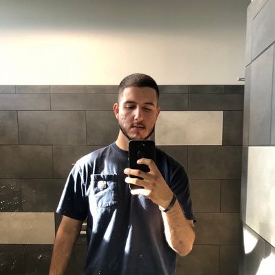 Profile Picture of Eric (@Eric_Ruvalcaba) on Twitter