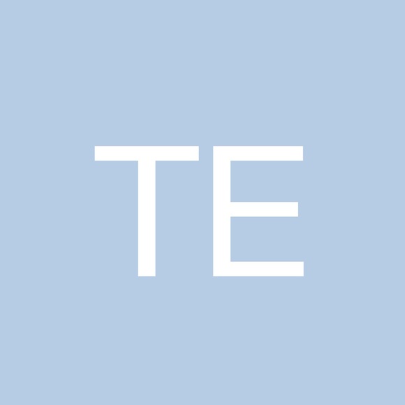 Profile Picture of Terrie Enyeart (@rasket) on Poshmark
