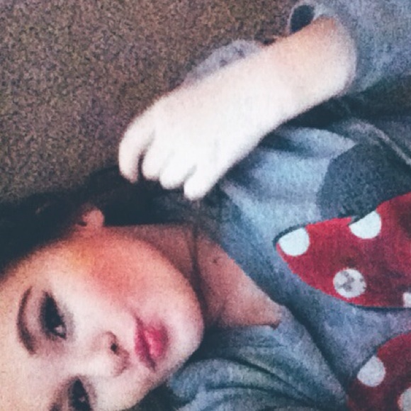 Profile Picture of Kaylie Blevins (@kayliemarir) on Poshmark