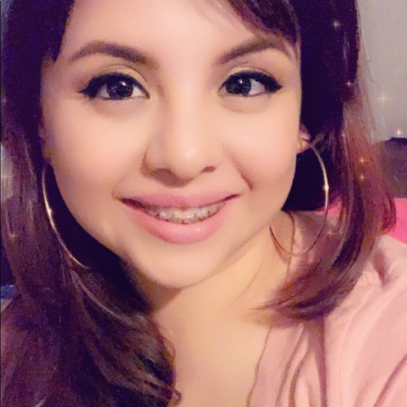 Profile Picture of Iraida Garcia (@yareligarcia15) on Poshmark