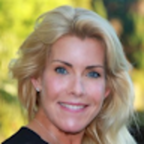 Profile Picture of Christine Bottoms (@christinebot483) on Poshmark