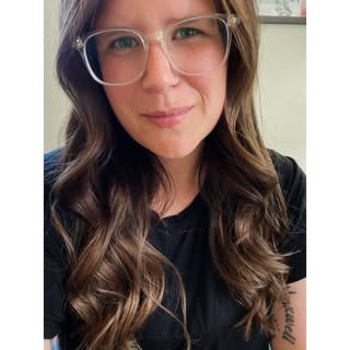 Profile Picture of Desirae (@desirae.thompson) on Instagram