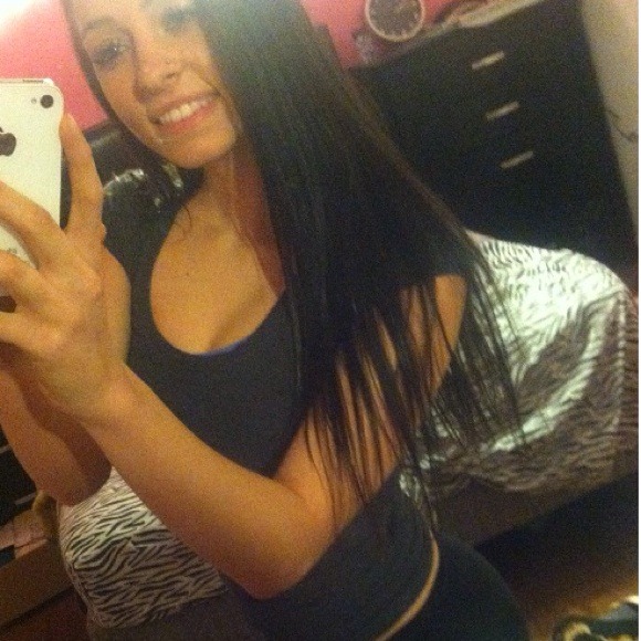 Profile Picture of Corey Jaye (@coreyjaye) on Poshmark