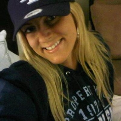 Profile Picture of Tracy Loudon (@TraLyn18) on Twitter