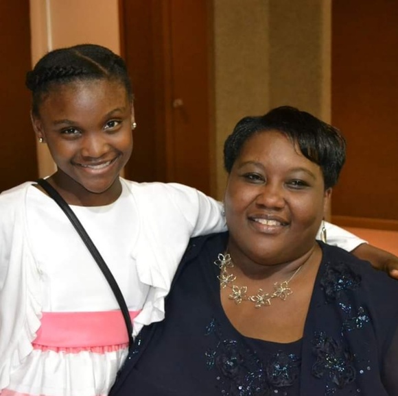 Profile Picture of Cassandra Young (@pyattyoung17) on Poshmark