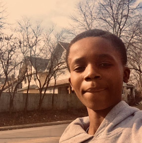 Profile Picture of Chrispin Yt (@chrispinabwe) on Poshmark