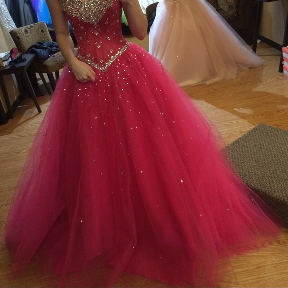 Profile Picture of Mikayla Schmeiser (@mschmeiser) on Poshmark