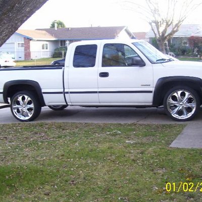 Profile Picture of James Florence (@messiahofavalon) on Twitter