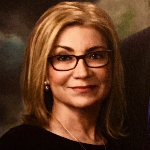 Profile Picture of Nancy Kleinbaum (@bonsaimama9) on Poshmark