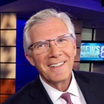 Profile Picture of Dave Lucas (@Dave7News) on Twitter