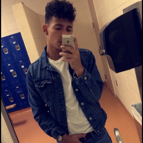 Profile Picture of Elmer Garcia (@dre4mch4srr) on Poshmark