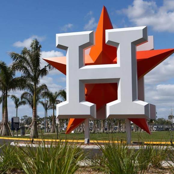 Profile Picture of David Cassity (@davidcassity) on Poshmark