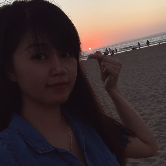 Profile Picture of Thi Tu (@thitu03) on Poshmark