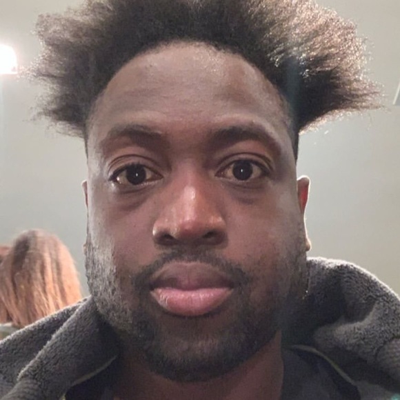 Profile Picture of Robert Coleman (@robertc1004) on Poshmark