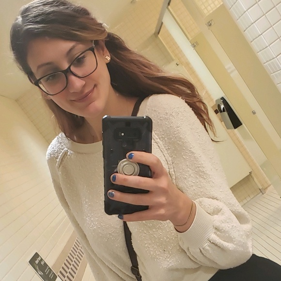 Profile Picture of Tricia Wolfe (@tricialawolfe) on Poshmark