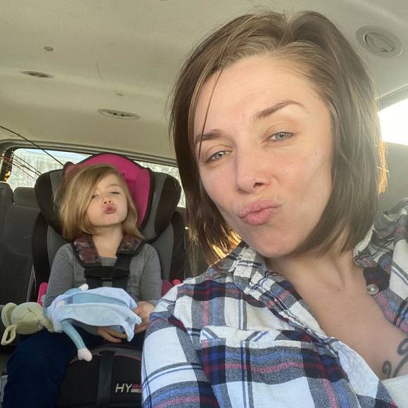 Profile Picture of Amanda Benuska (@milaynahsmom) on Poshmark