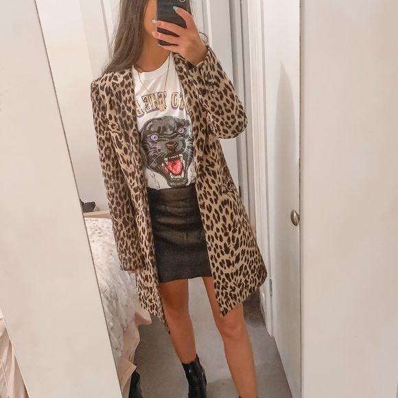 Profile Picture of Alexandra Crameri (@acrameri) on Poshmark