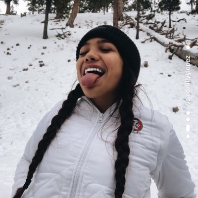 Profile Photo of LILLY LOPEZ (@lillyylopez1) on Twitter