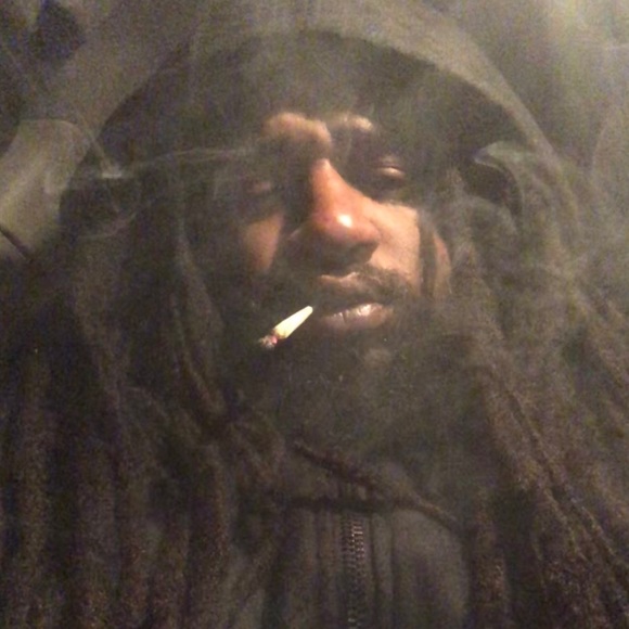 Profile Picture of Patrick Gayle (@unrulypj0507) on Poshmark