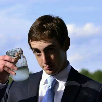 Profile Picture of Adam Finck (@TheFinckster35) on Twitter