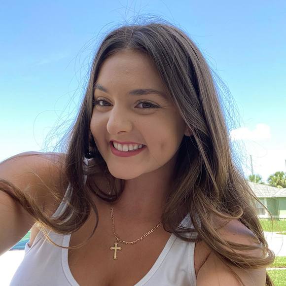 Profile Picture of Jodee Latimer (@swiiindle2) on Poshmark