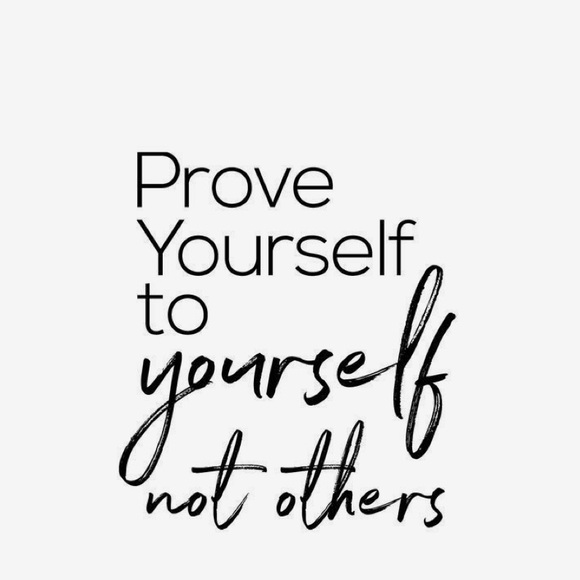 Profile Picture of Marium Wahid (@mariumwahid) on Poshmark