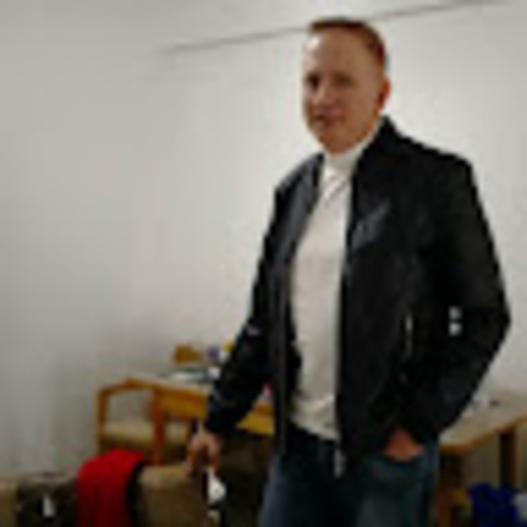 Profile Picture of Drfuzz1 Tunning (@darrell8star) on Poshmark