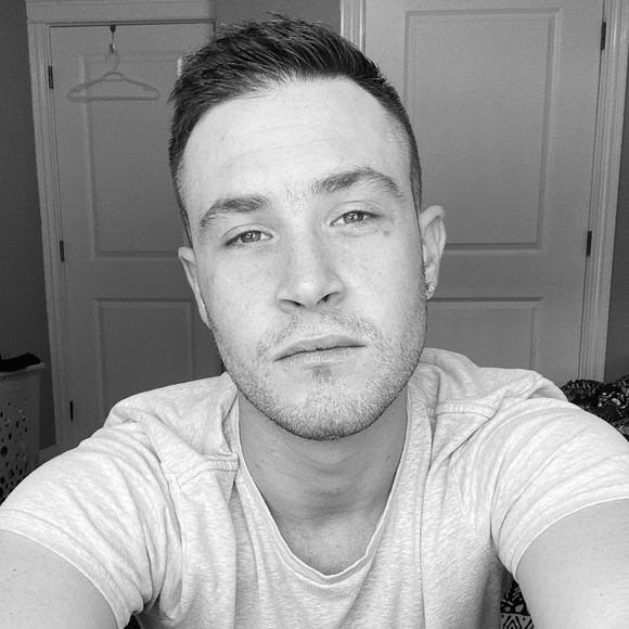 Profile Picture of Jordan Corey (@jordcoreyyy) on Poshmark