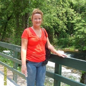 Profile Picture of Yvette Holt (@racyvette) on Myspace