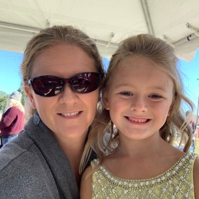 Profile Picture of Jodi Yarbrough (@jodiandjimmy) on Twitter