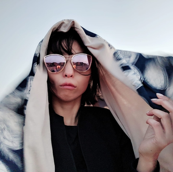 Profile Picture of Xuan Qin (@cozycarrot) on Poshmark