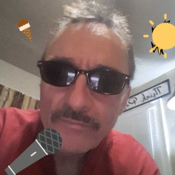 Profile Picture of Paul Mathis (@paulsway) on Poshmark