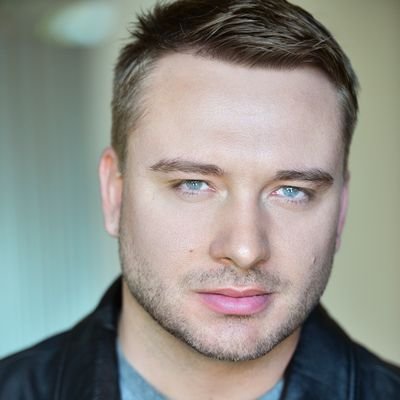 Profile Picture of Derrick Hunter (@DHunt3r22) on Twitter