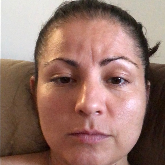 Profile Picture of Adriana Aldape (@ad13365) on Poshmark